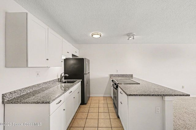 190 E Olmstead Drive F28, Titusville, FL 32780