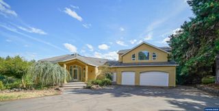 7002 Rainbow Dr SE, Salem, OR 97306