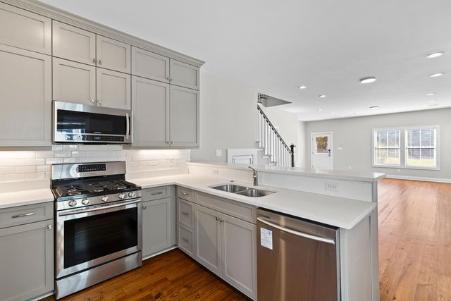 2130 Weaver Street, Charleston, SC 29403