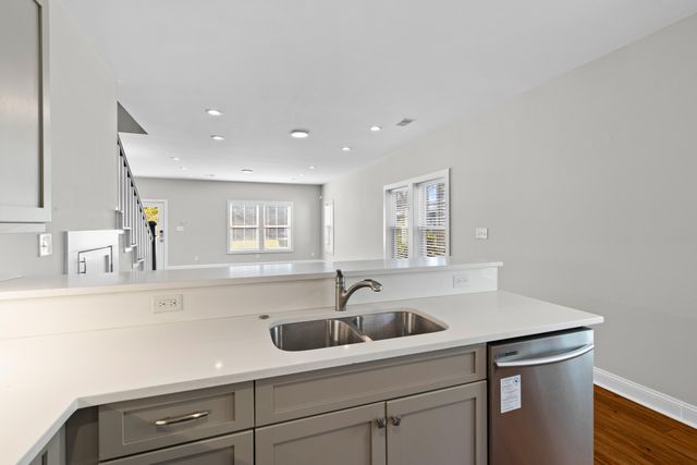 2130 Weaver Street, Charleston, SC 29403