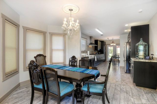 333 REDWOOD ST, San Antonio, TX 78209