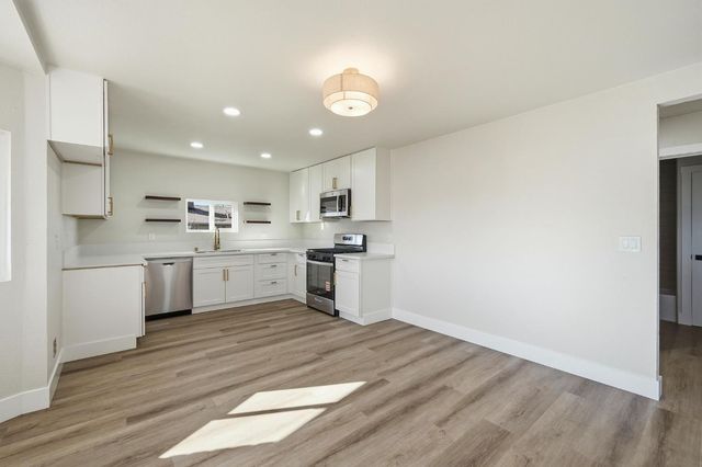 817 Q St, Rio Linda, CA 95673