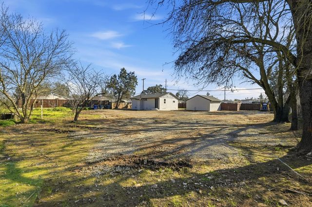 817 Q St, Rio Linda, CA 95673