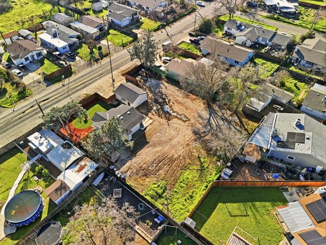 817 Q St, Rio Linda, CA 95673