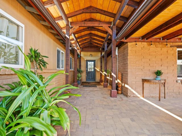 1550 Keyes Road, Ramona, CA 92065