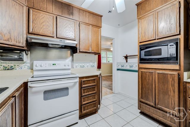 1417 Blakeley Road, Savannah, GA 31406