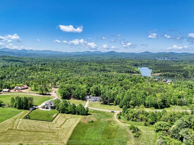 290 Bayside Lane, Blairsville, GA 30512
