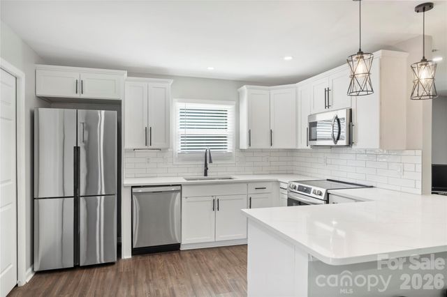 3724 Cobbleridge Drive, Charlotte, NC 28215