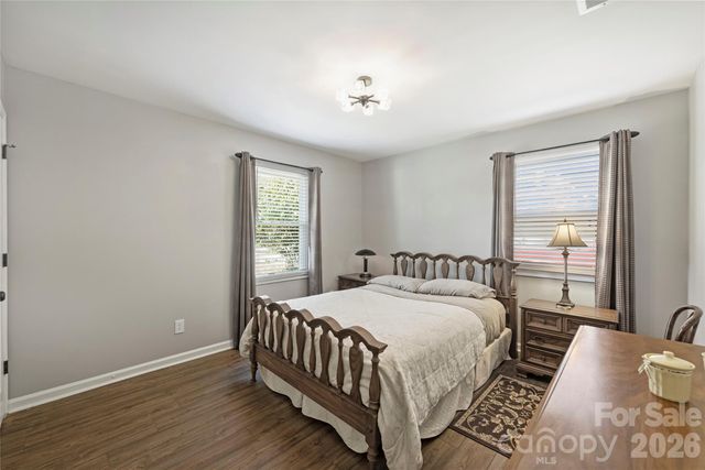 3724 Cobbleridge Drive, Charlotte, NC 28215