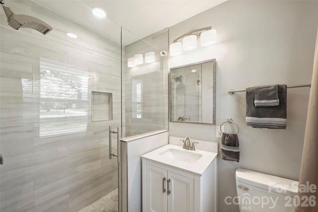 3724 Cobbleridge Drive, Charlotte, NC 28215