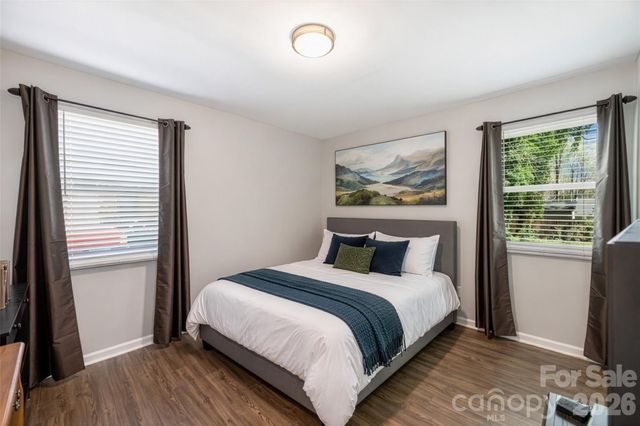 3724 Cobbleridge Drive, Charlotte, NC 28215