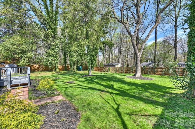 3724 Cobbleridge Drive, Charlotte, NC 28215