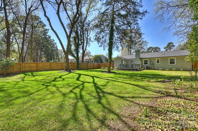 3724 Cobbleridge Drive, Charlotte, NC 28215