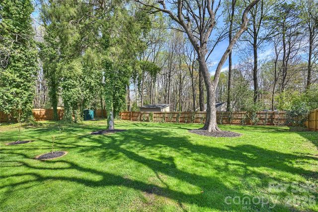 3724 Cobbleridge Drive, Charlotte, NC 28215