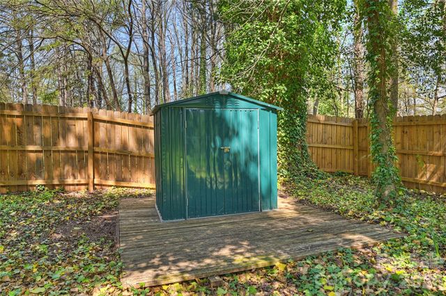 3724 Cobbleridge Drive, Charlotte, NC 28215