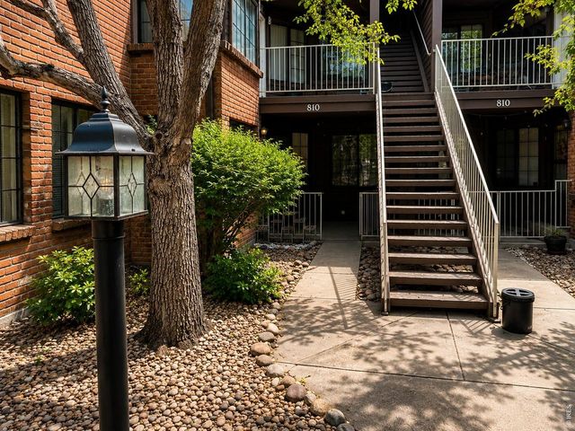 810 S Vance St, Lakewood, CO 80226