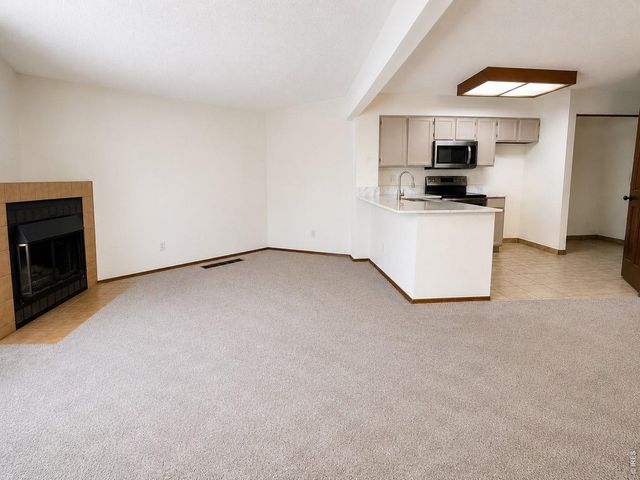 810 S Vance St, Lakewood, CO 80226