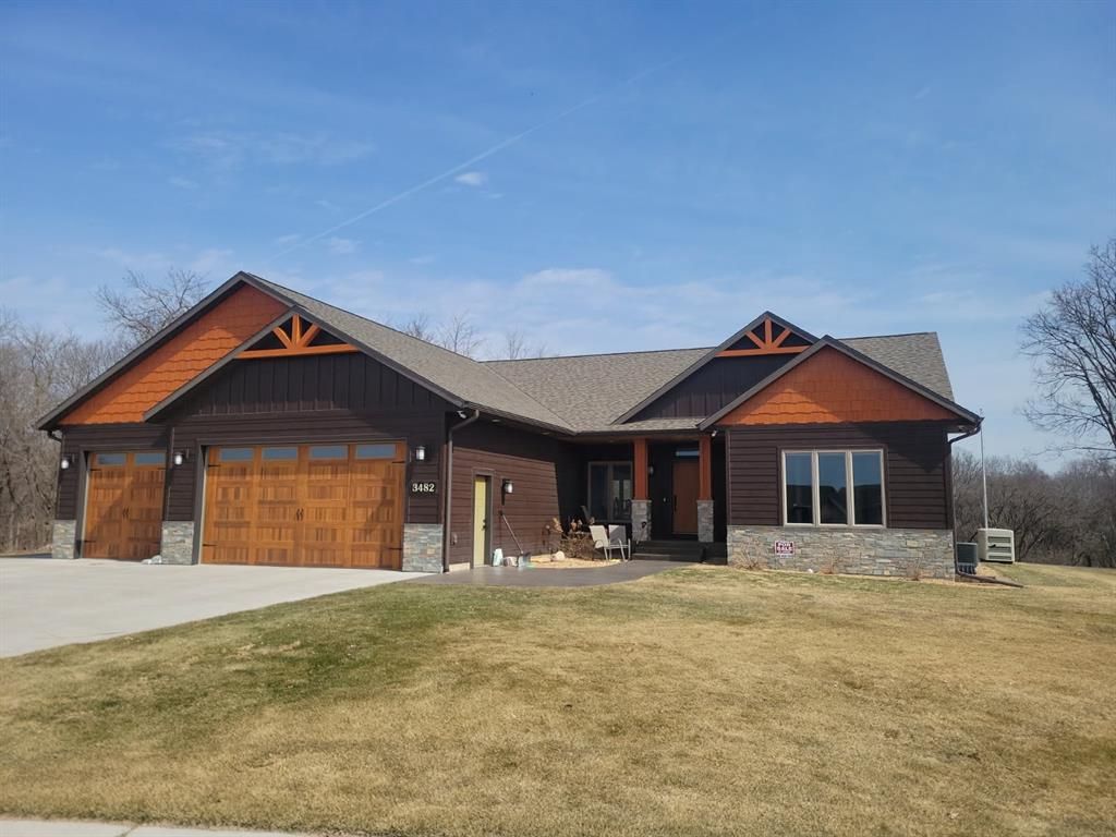 3482 Creek Ridge Drive, Eau Claire, WI 54703
