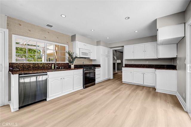 4 Hickory Tree Lane, Irvine, CA 92612