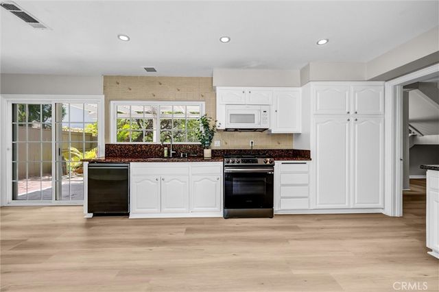 4 Hickory Tree Lane, Irvine, CA 92612