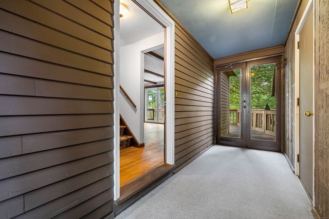 6 Fulmore Drive, Waterford, CT 06385