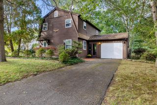6 Fulmore Drive, Waterford, CT 06385