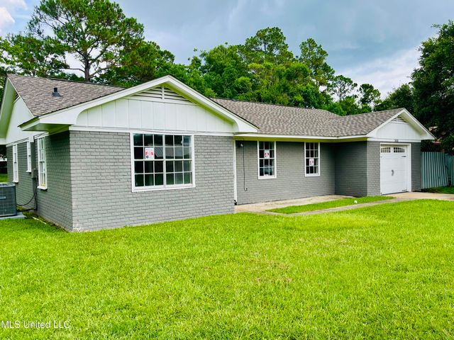5616 Newcastle Drive, Gautier, MS 39553