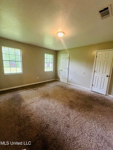 5616 Newcastle Drive, Gautier, MS 39553