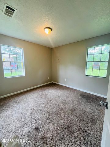 5616 Newcastle Drive, Gautier, MS 39553