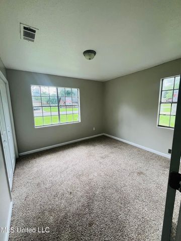 5616 Newcastle Drive, Gautier, MS 39553