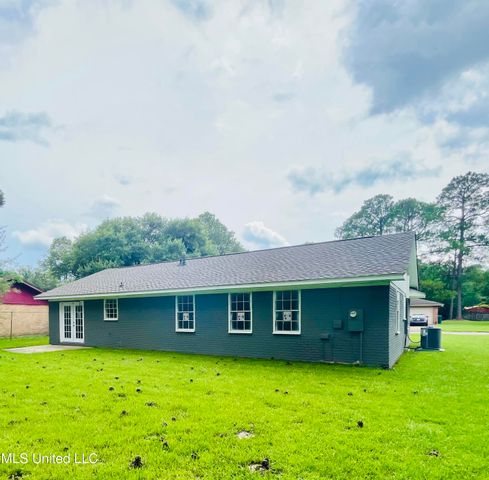 5616 Newcastle Drive, Gautier, MS 39553