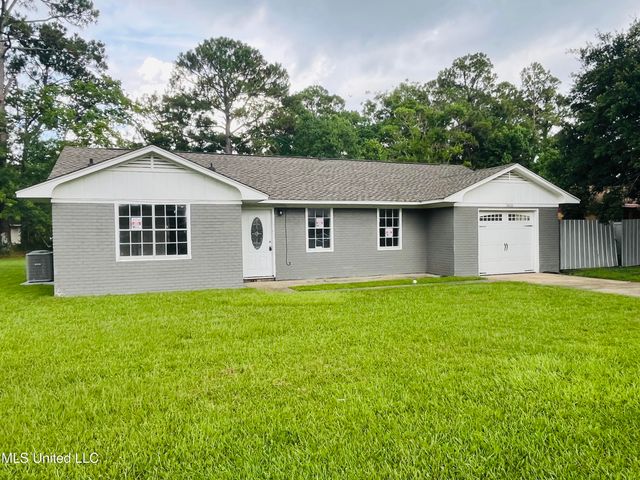 5616 Newcastle Drive, Gautier, MS 39553
