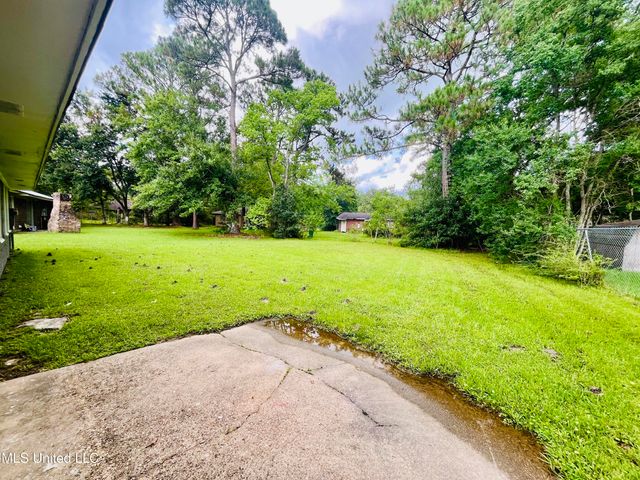5616 Newcastle Drive, Gautier, MS 39553