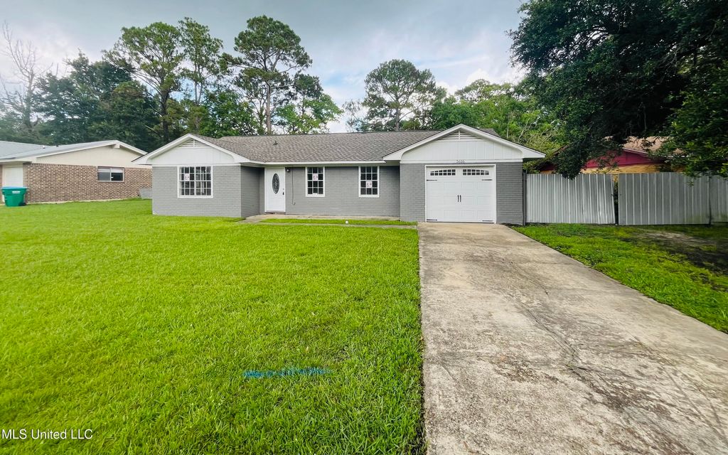 5616 Newcastle Drive, Gautier, MS 39553