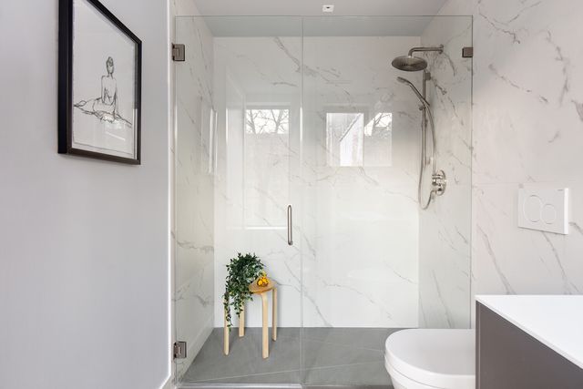 650 E 6th St Apt Th, New York City, NY 10009