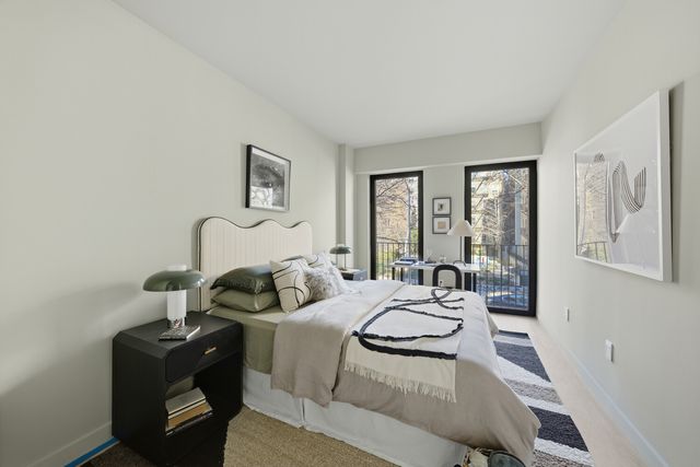 650 E 6th St Apt Th, New York City, NY 10009