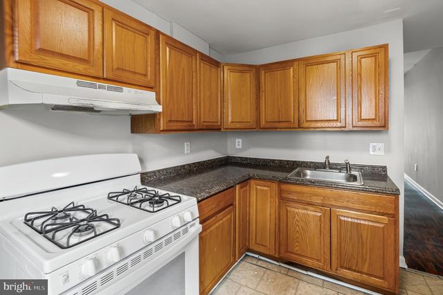 706 N KENWOOD AVE, Baltimore, MD 21205