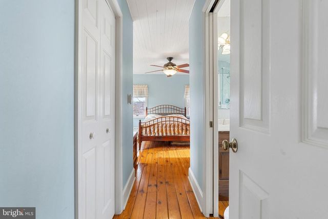 106 GLENWOOD AVE, Trooper, PA 19403