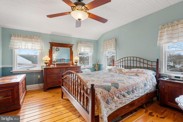 106 GLENWOOD AVE, Trooper, PA 19403