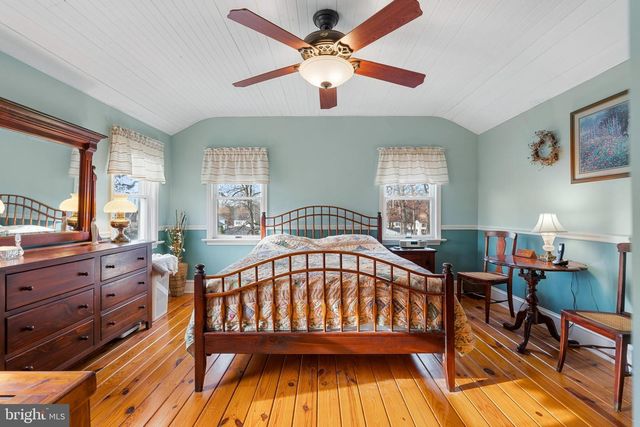 106 GLENWOOD AVE, Trooper, PA 19403