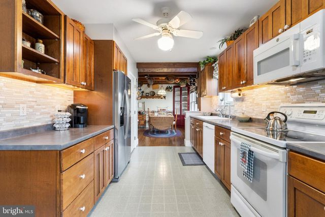 106 GLENWOOD AVE, Trooper, PA 19403