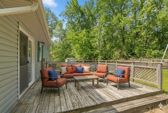 33250 Bernice Avenue, Paw Paw, MI 49079