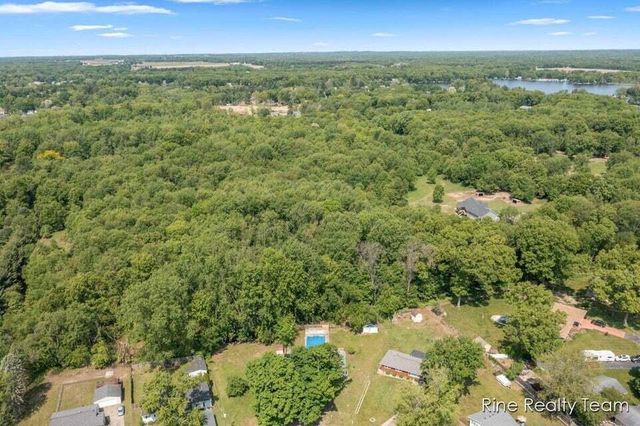 33250 Bernice Avenue, Paw Paw, MI 49079