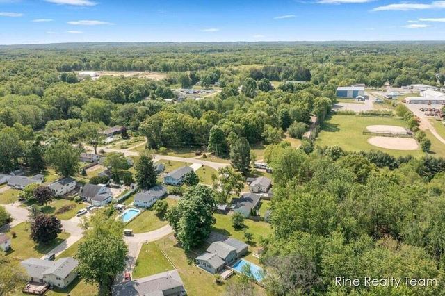 33250 Bernice Avenue, Paw Paw, MI 49079
