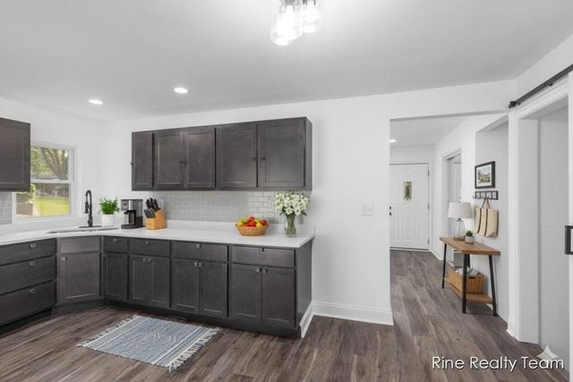 33250 Bernice Avenue, Paw Paw, MI 49079