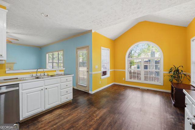 3025 Ridge Oak Drive, Suwanee, GA 30024