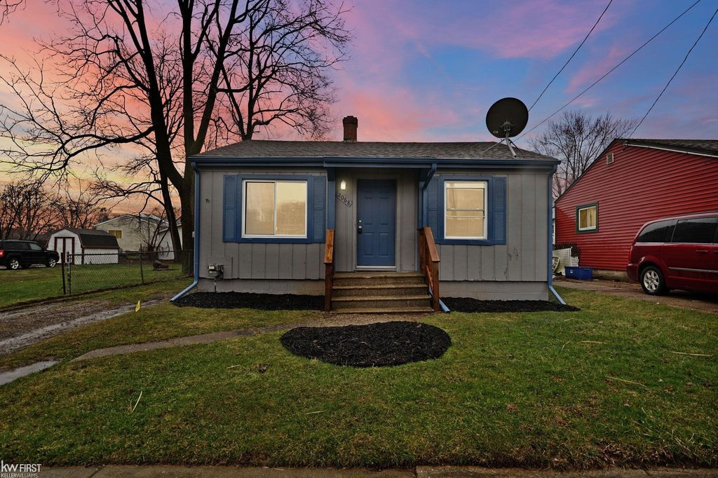 2068 E Boatfield Avenue, Burton, MI 48529