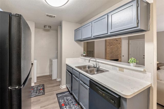 8923 Antoine Drive 40, Houston, TX 77088