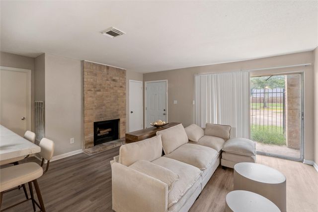 8923 Antoine Drive 40, Houston, TX 77088