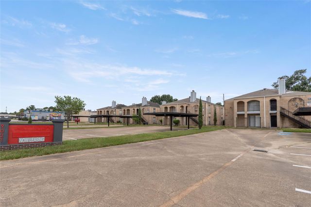 8923 Antoine Drive 40, Houston, TX 77088